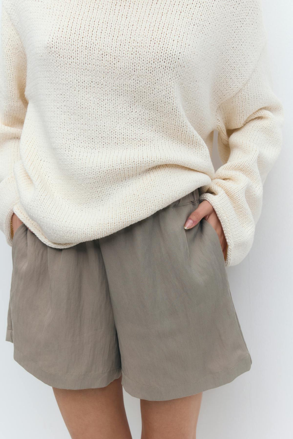 Relaxed high waist shorts