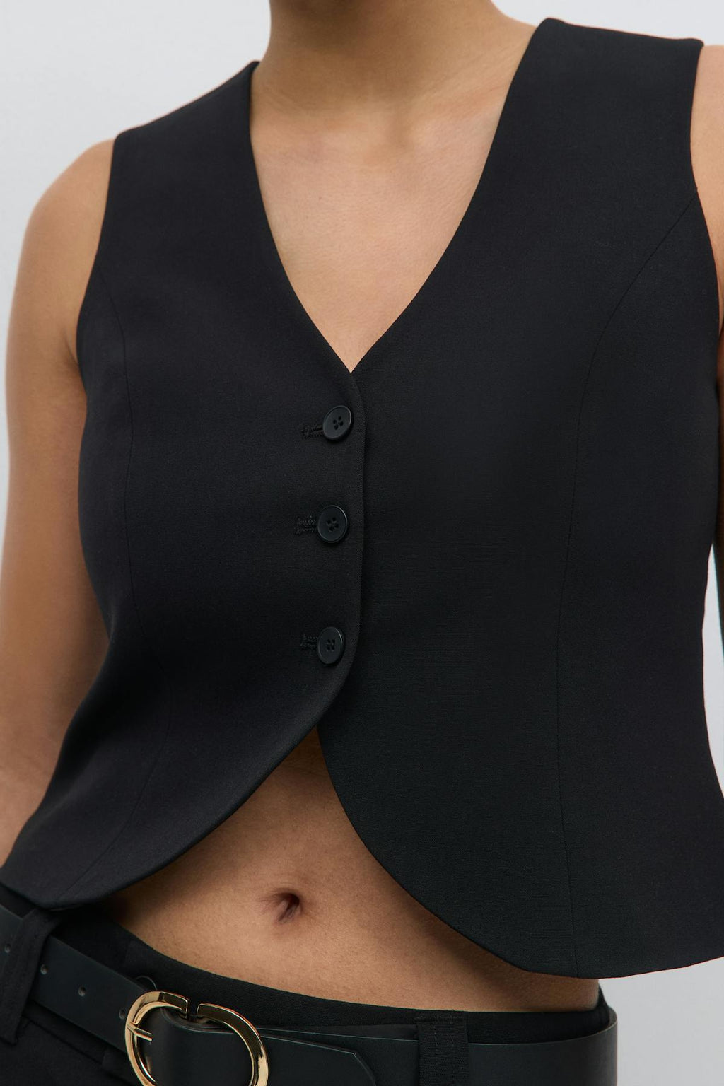 Short v-neck vest
