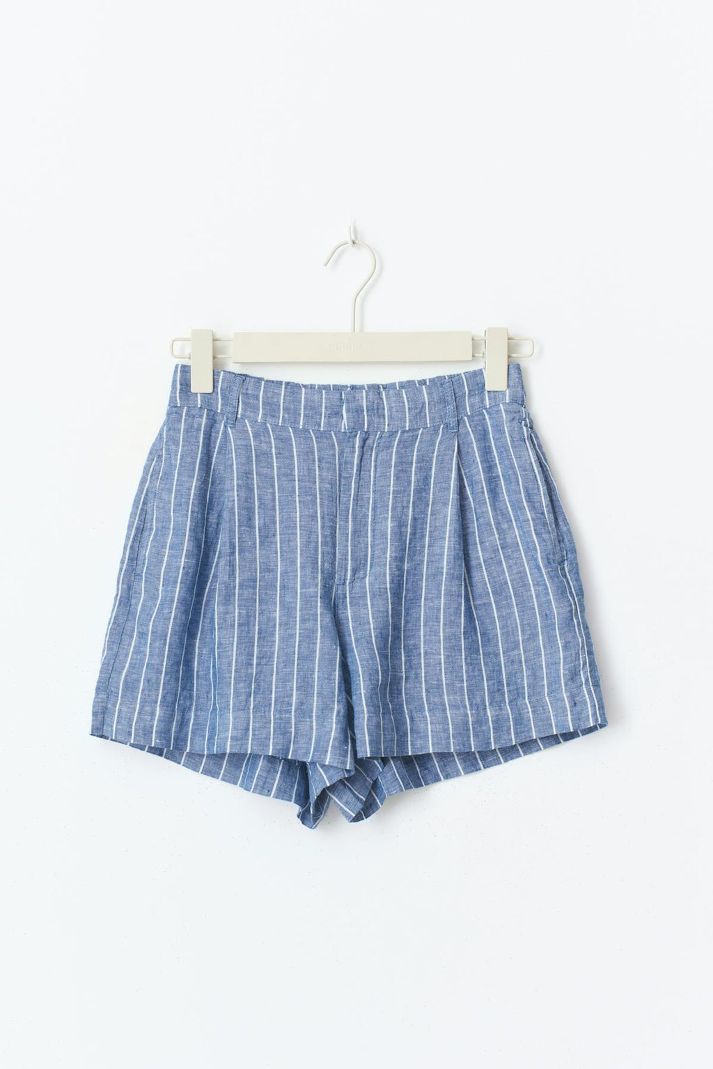 Linen shorts