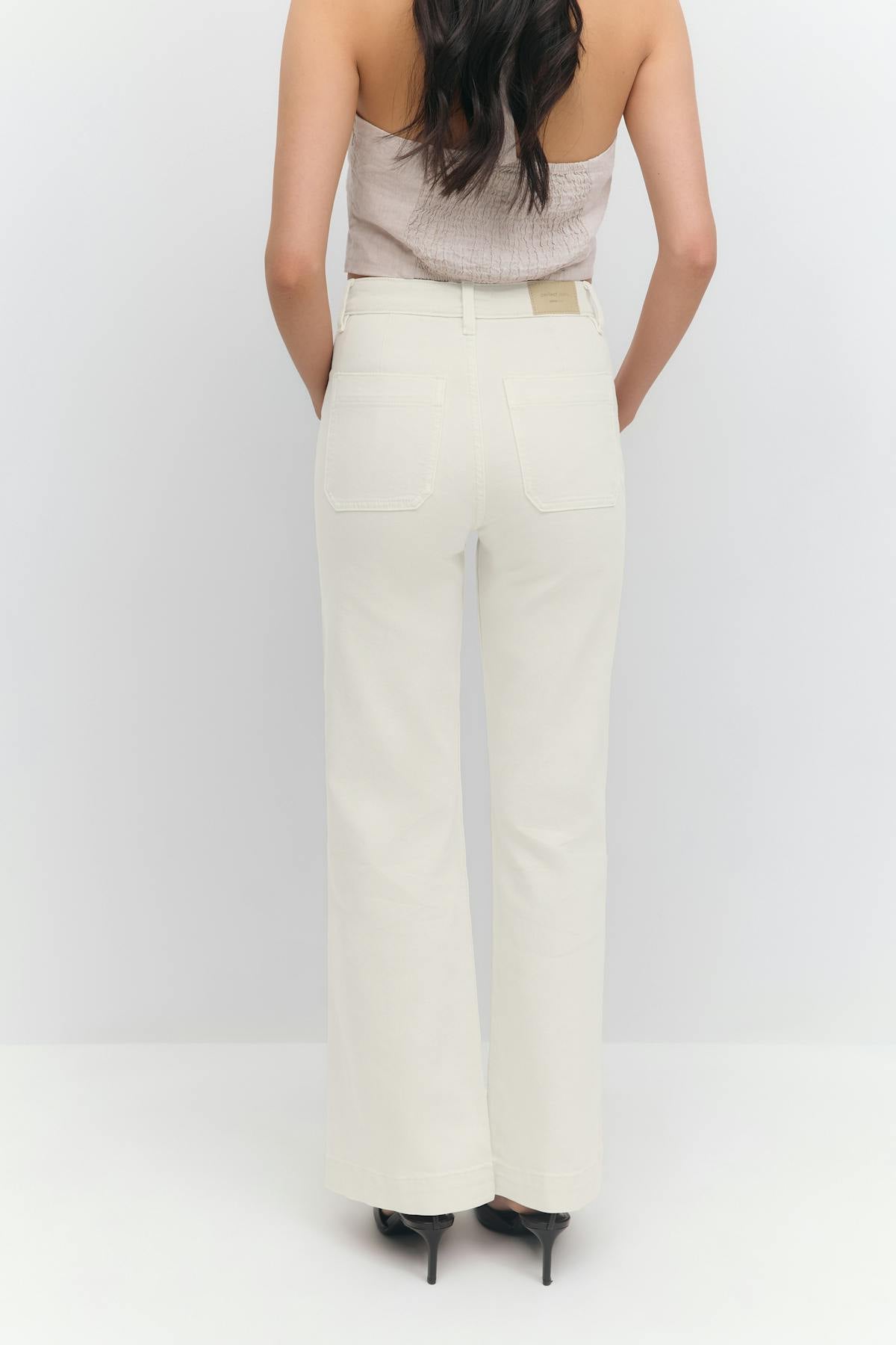 Front pocket flare jeans