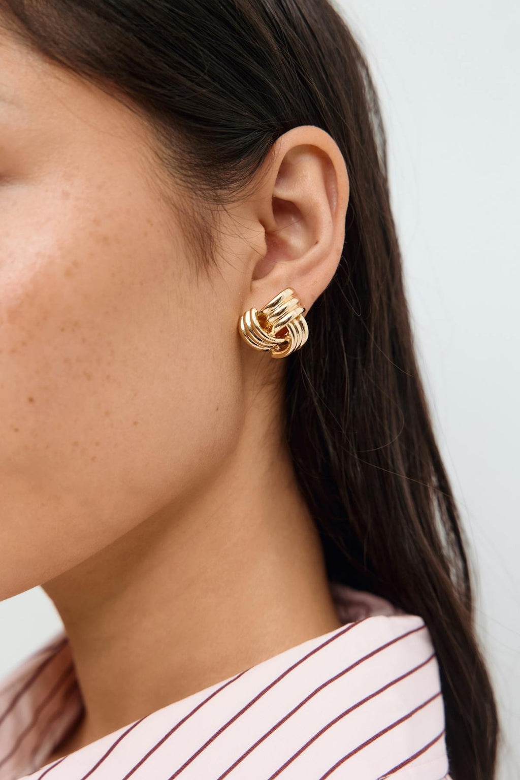 Knot earrings