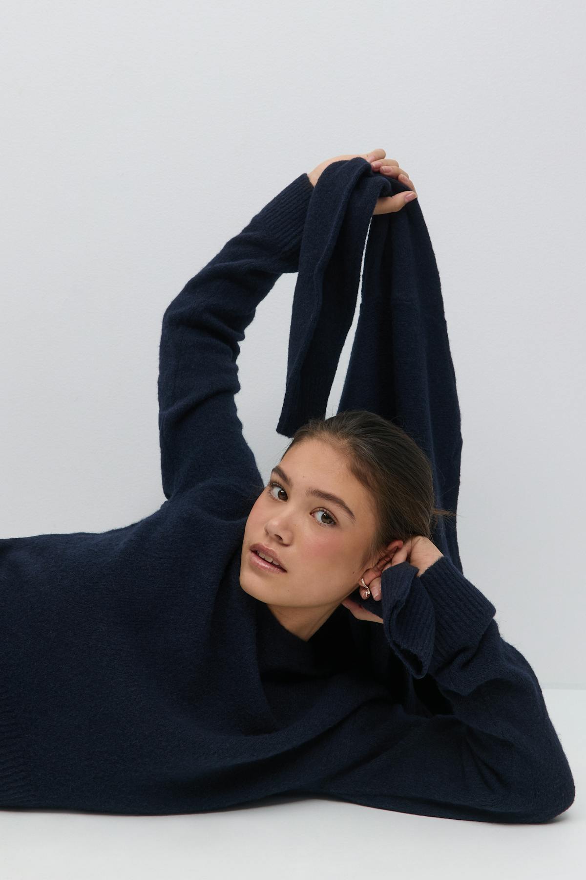 Y knitted sweater