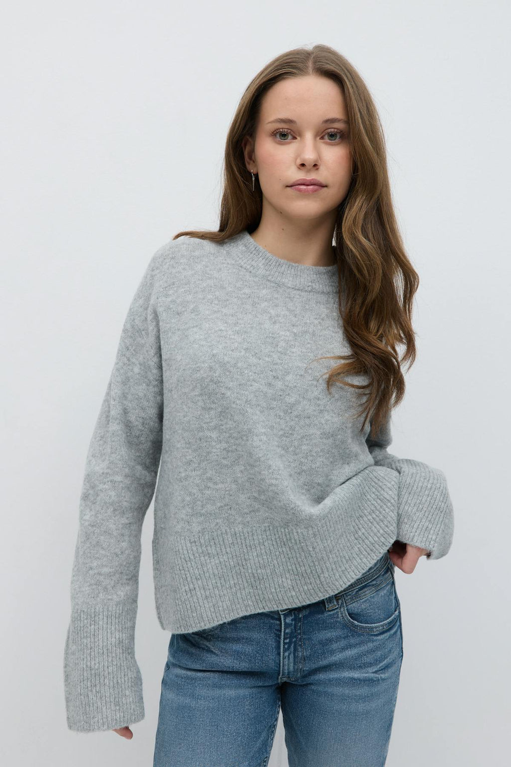 Y knitted sweater
