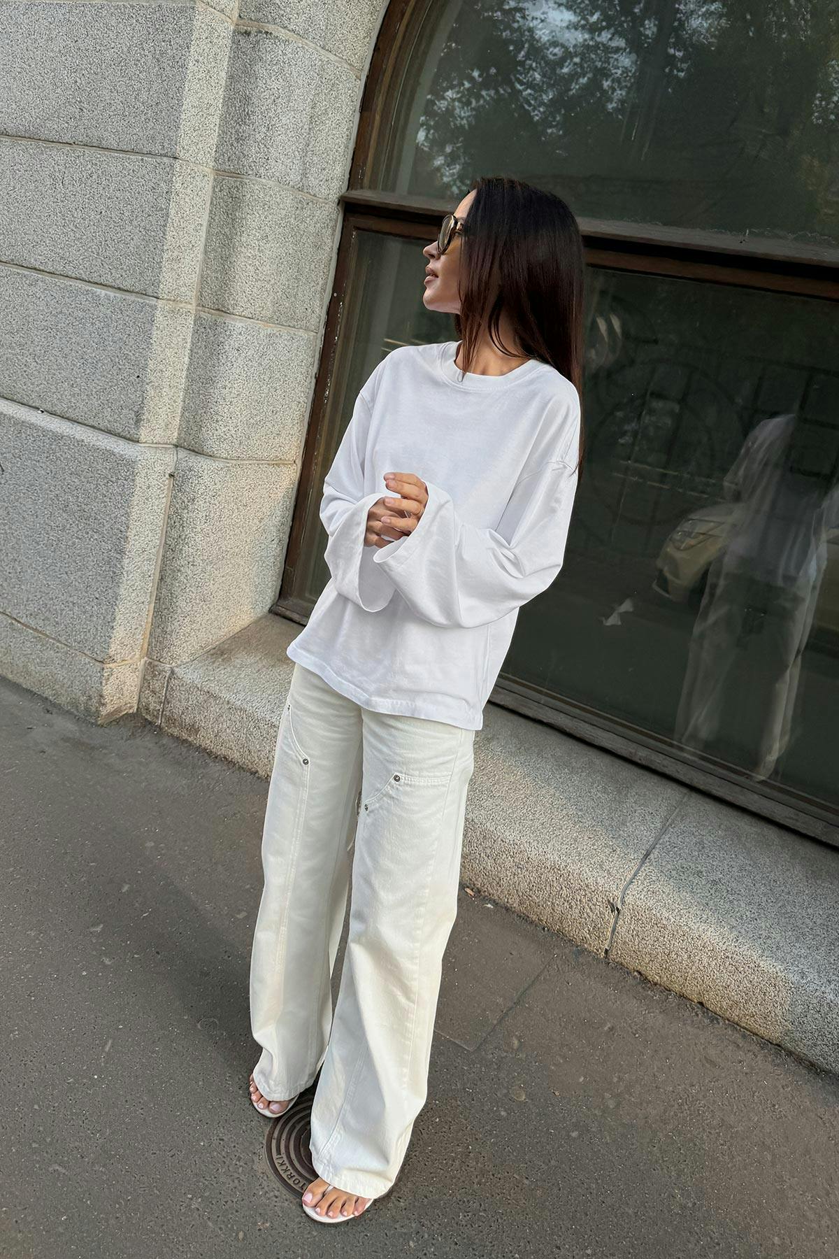 Loose fit long sleeve tee