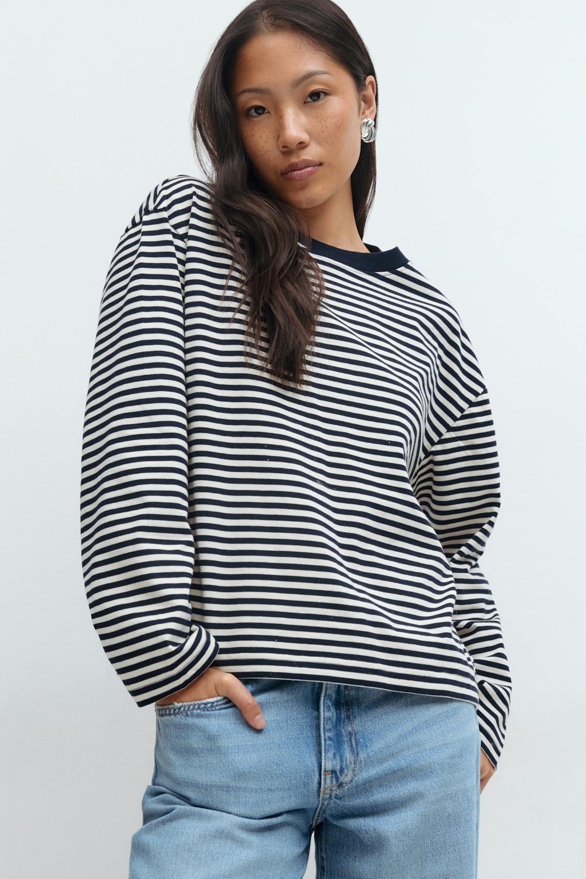 Loose fit long sleeve tee