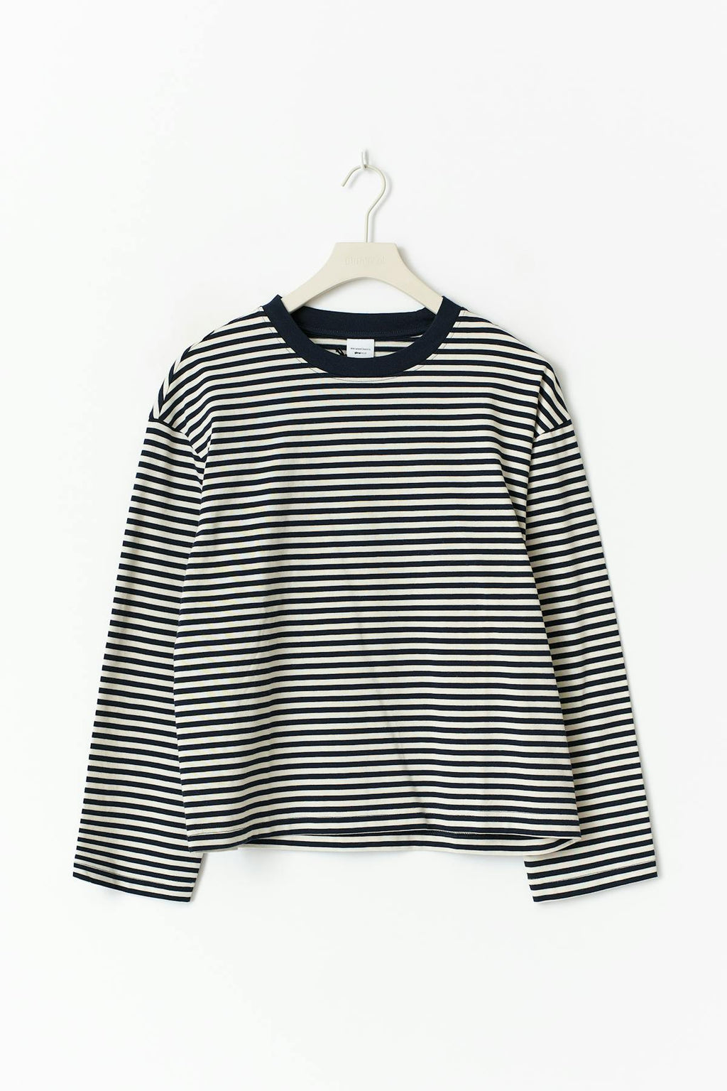 Loose fit long sleeve tee