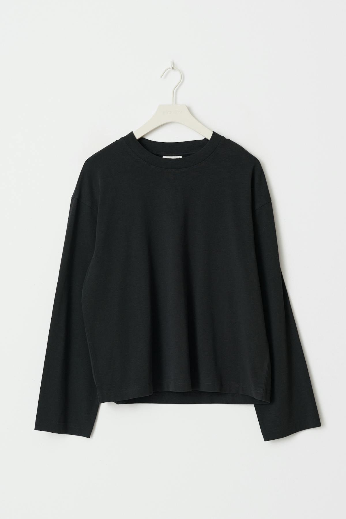 Loose fit long sleeve tee