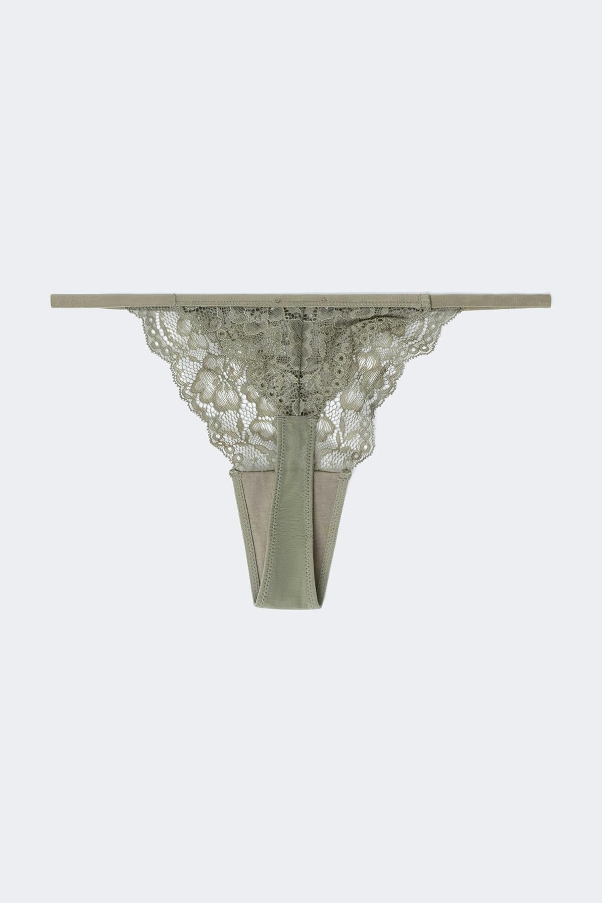 3-pack lace thong