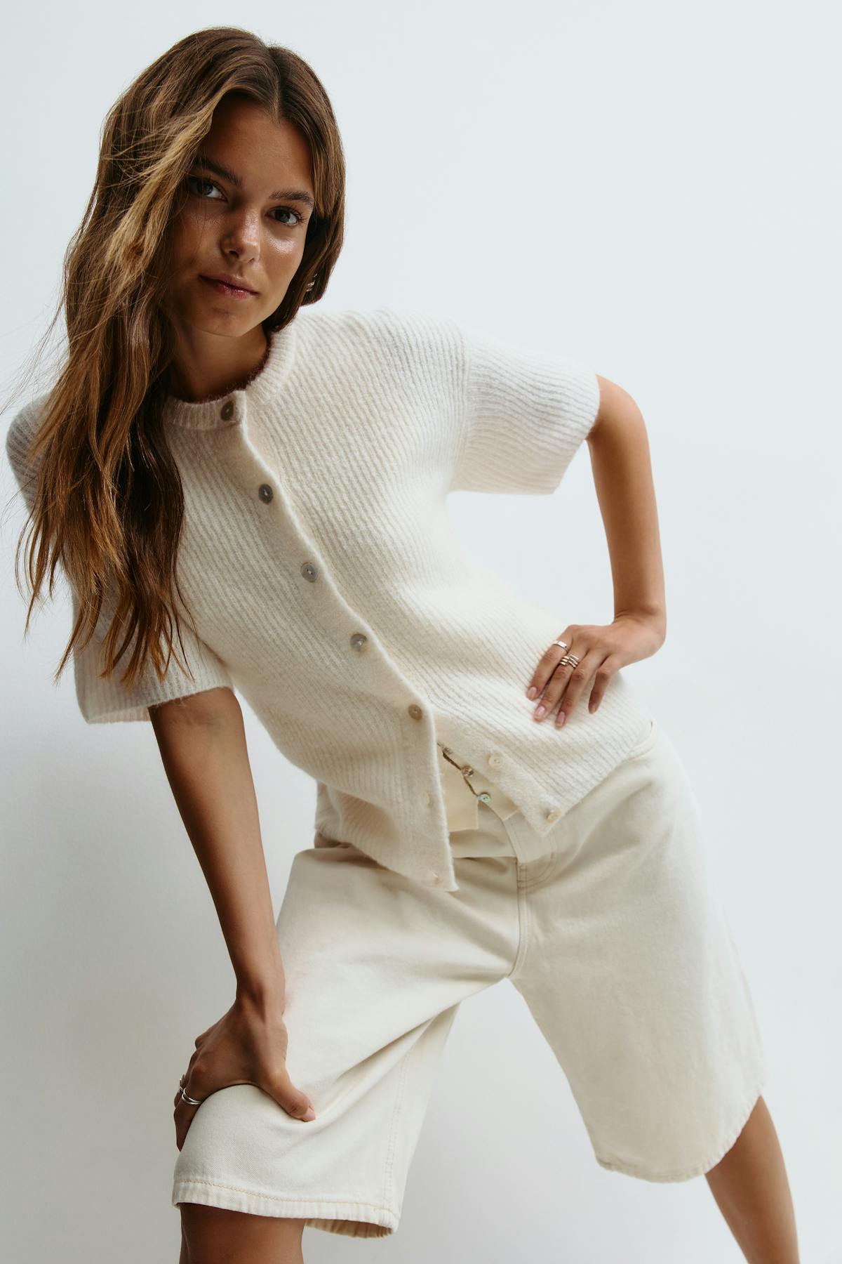 Short sleeve knitted cardigan