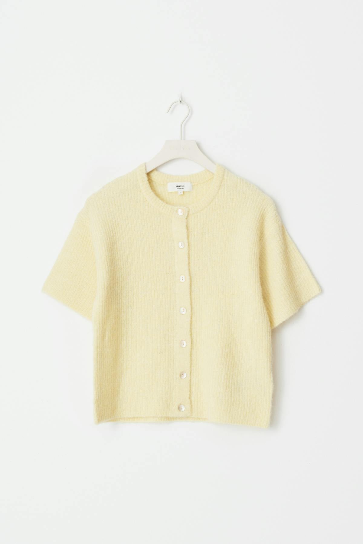 Short sleeve knitted cardigan