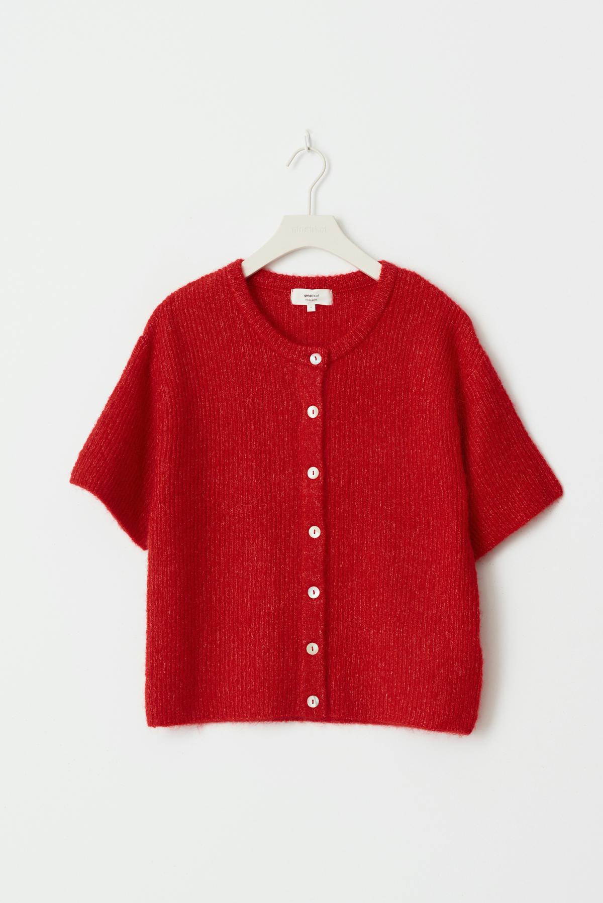 Short sleeve knitted cardigan