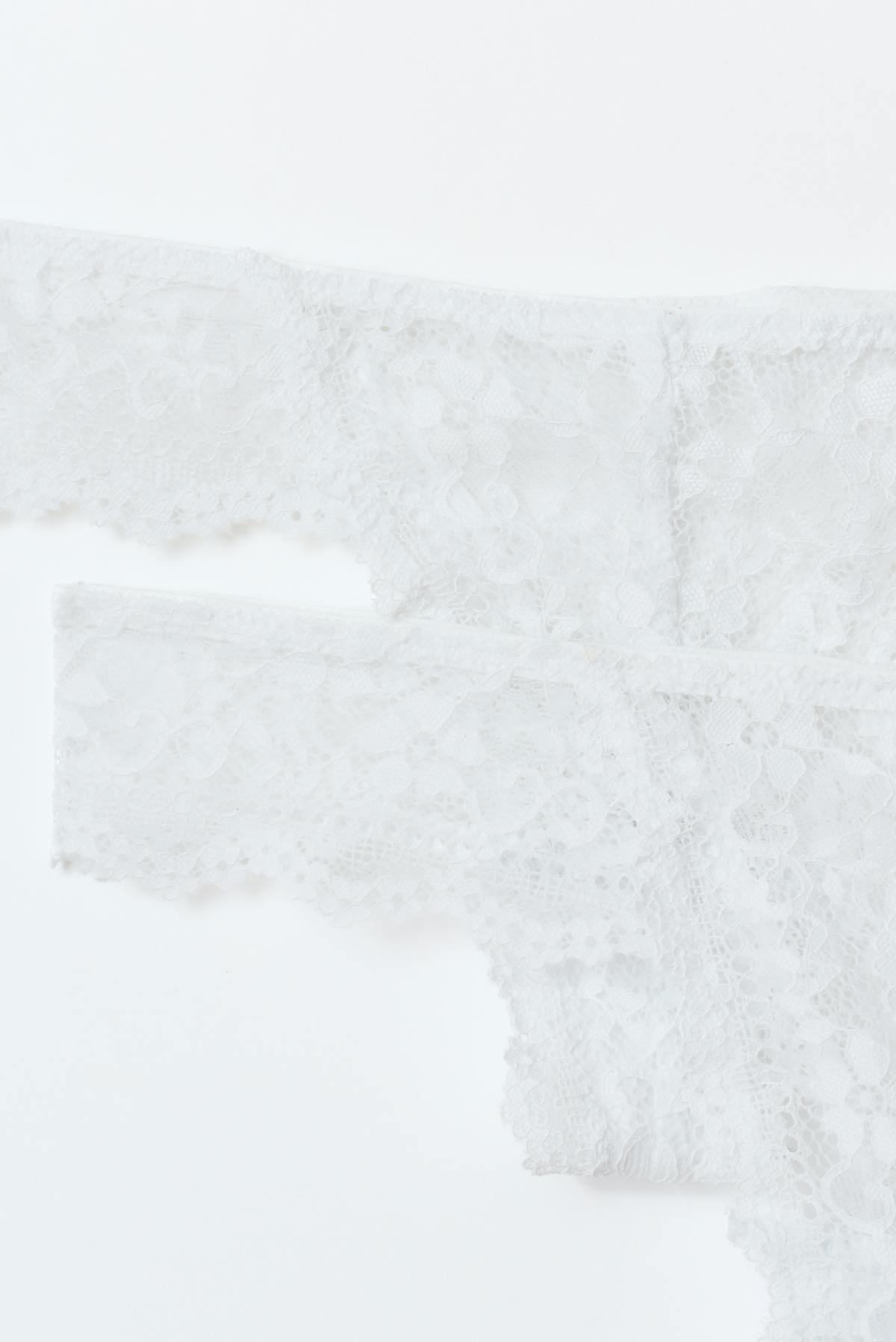 2-pack lace thong