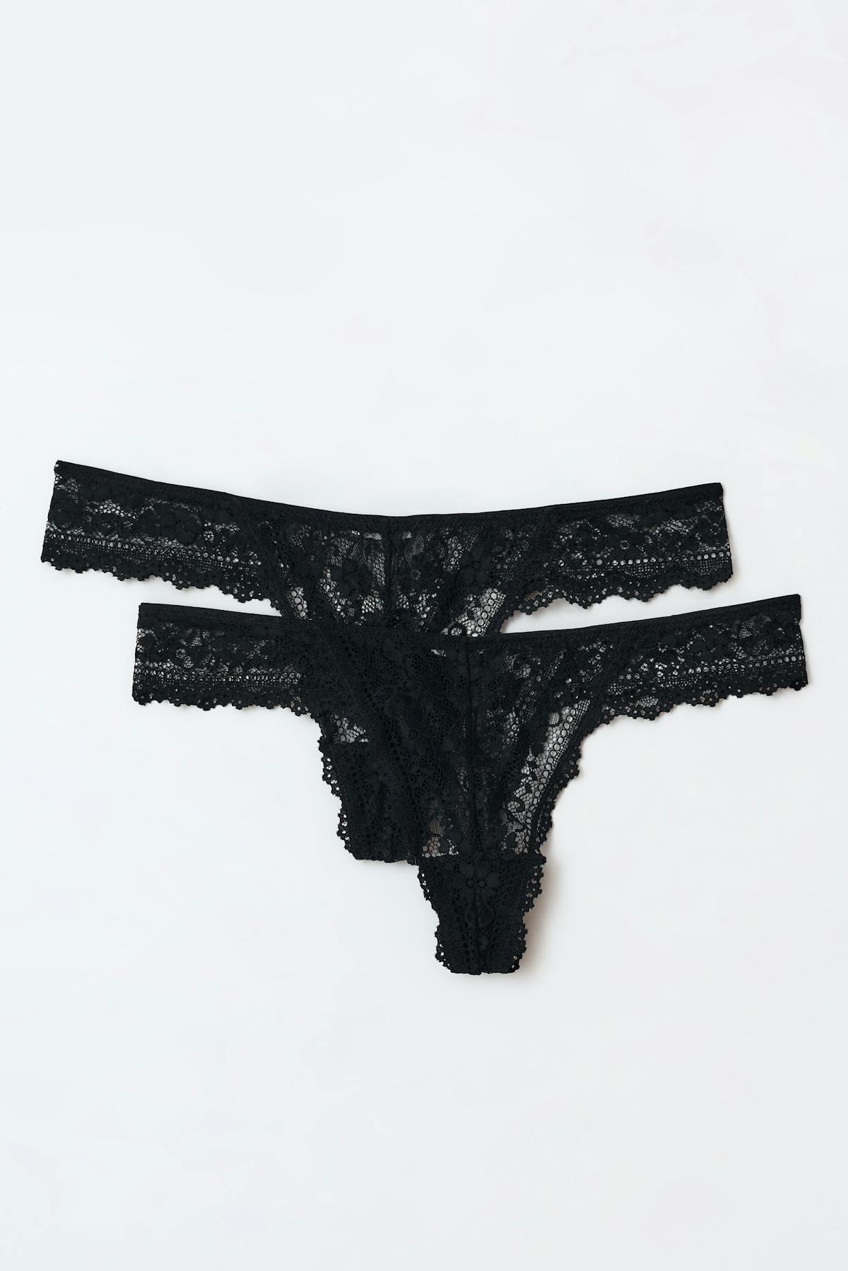 2-pack lace thong