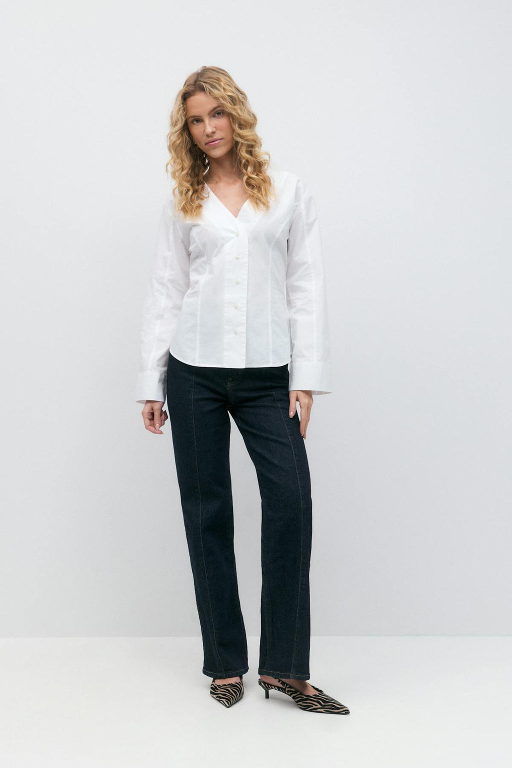 Shaped blouse