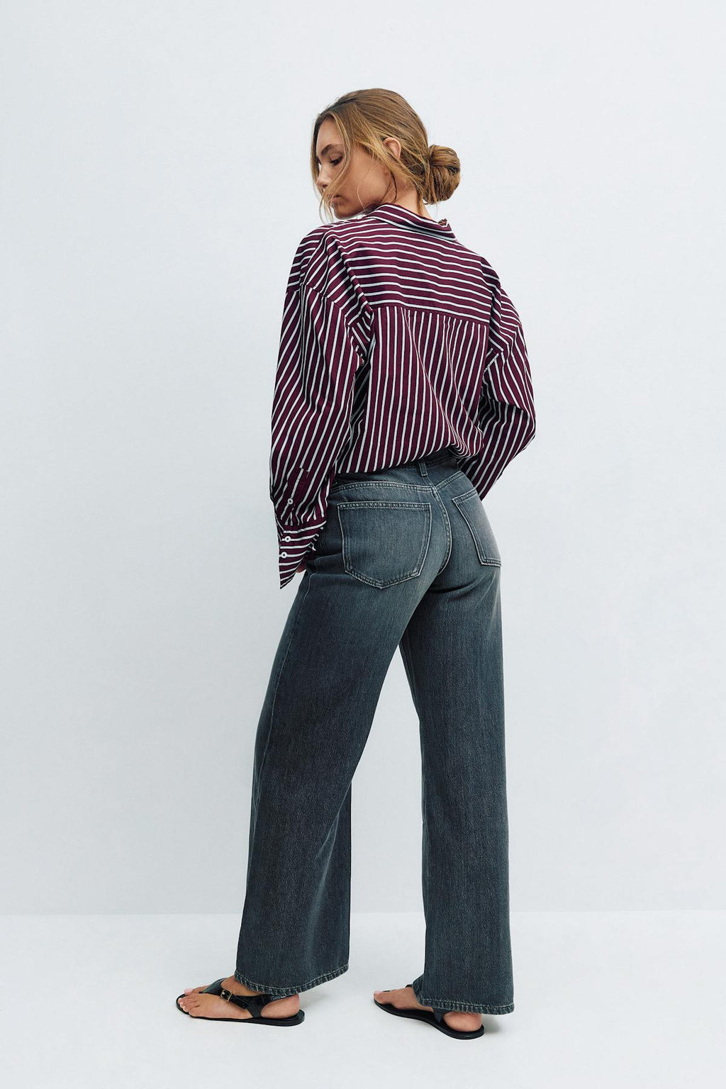 Low wide jeans