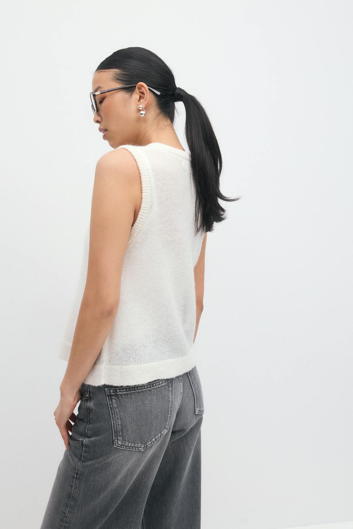 Knitted tie vest