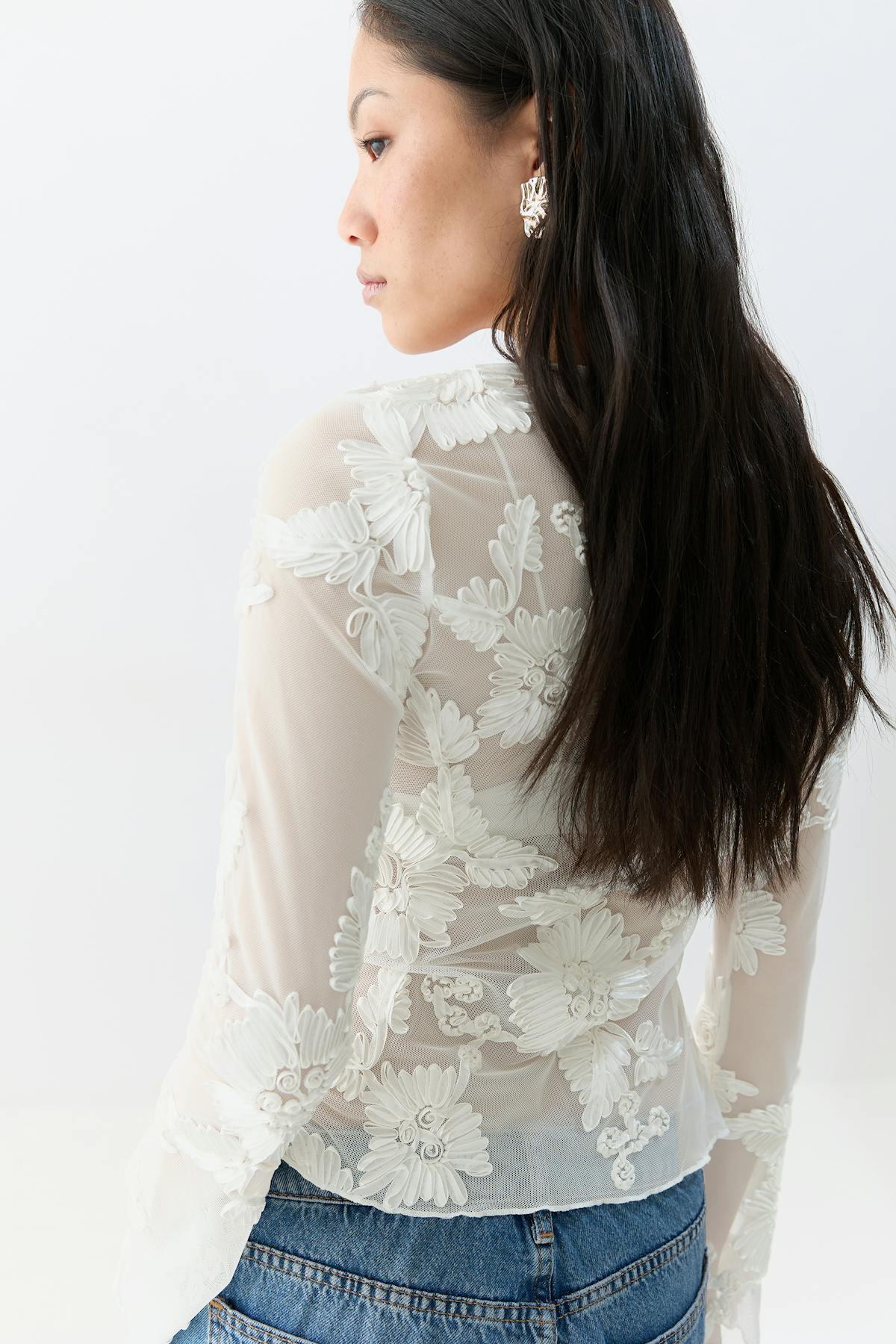 Embroidery top