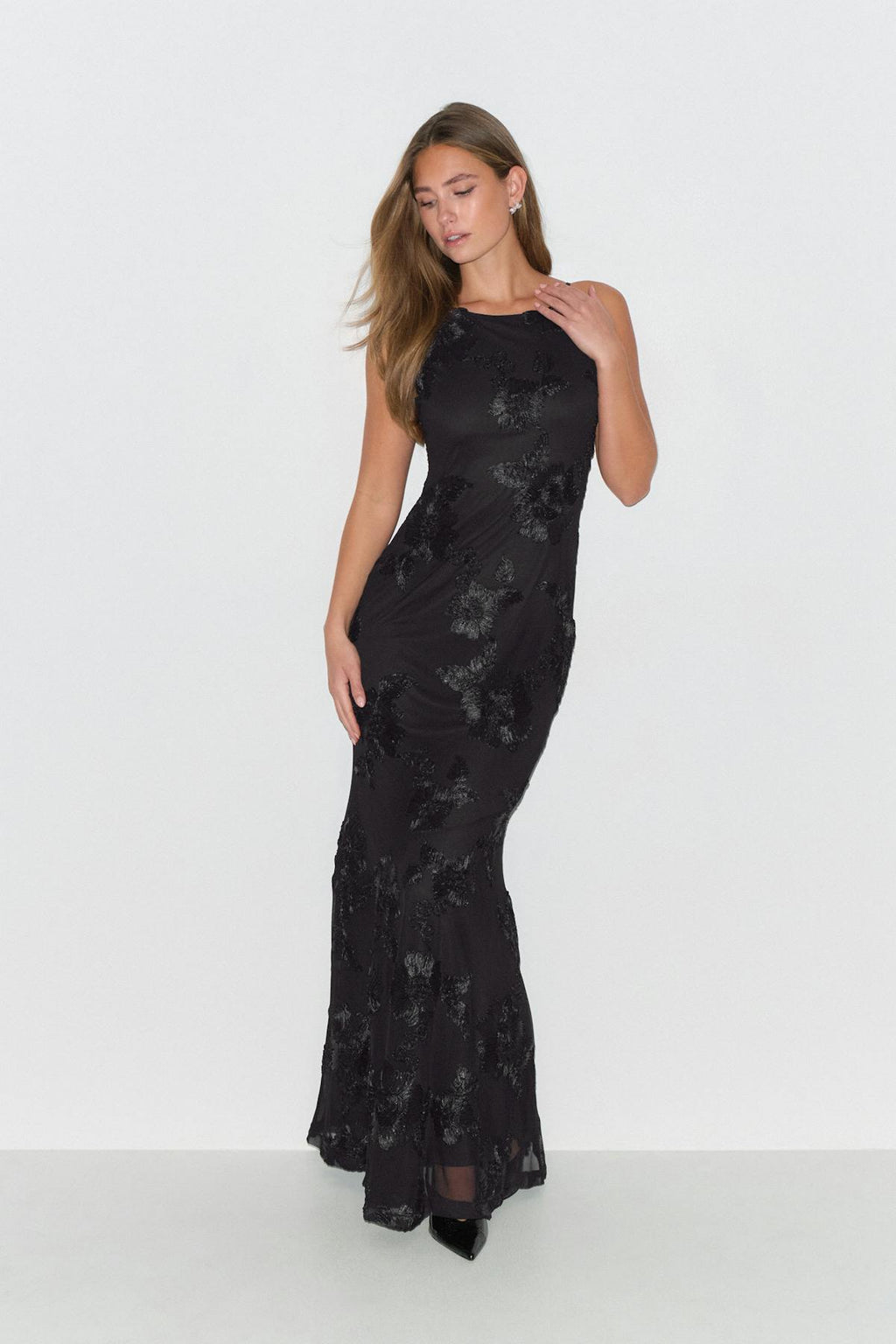 Embroidery dress