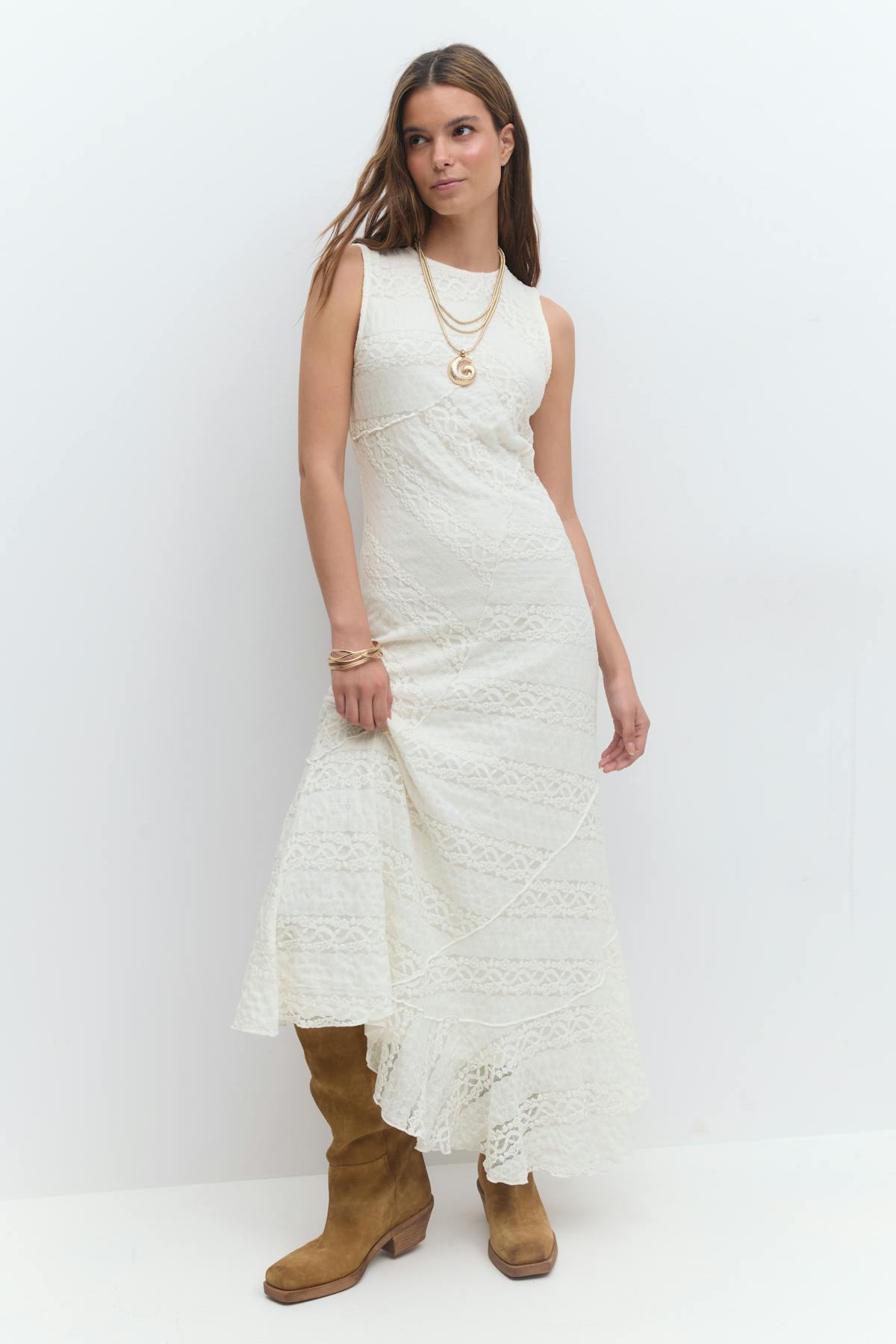 Lace midaxi dress