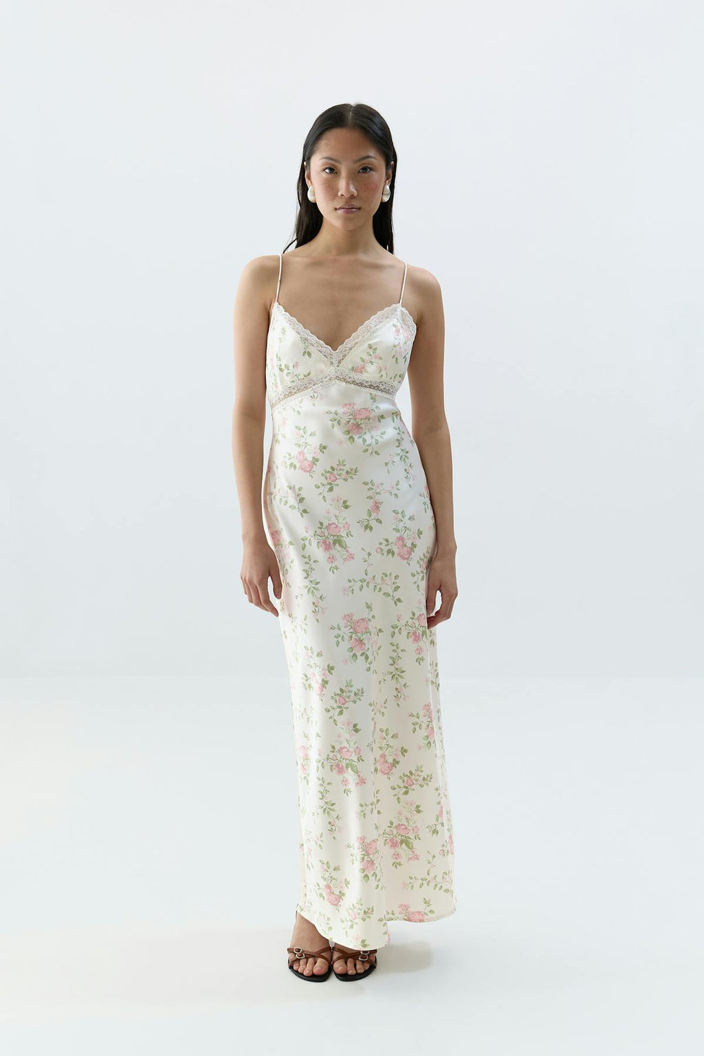 Lace detail maxi dress