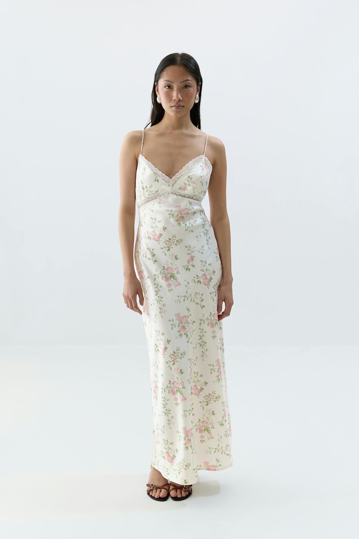 Lace detail maxi dress