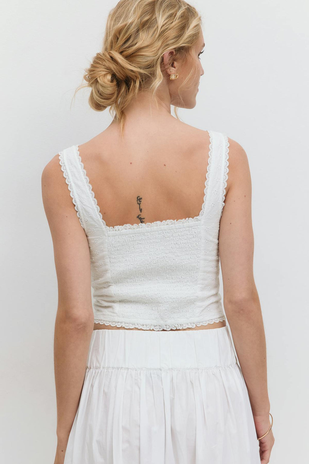 Broderie anglais top