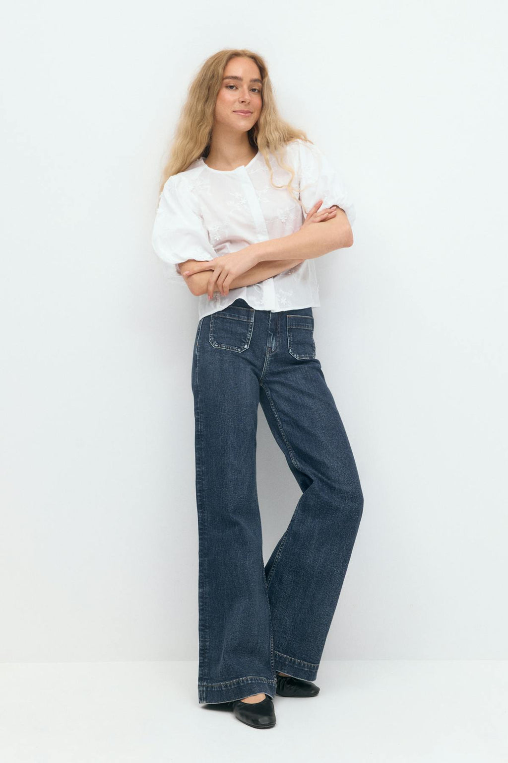 Puff sleeve blouse
