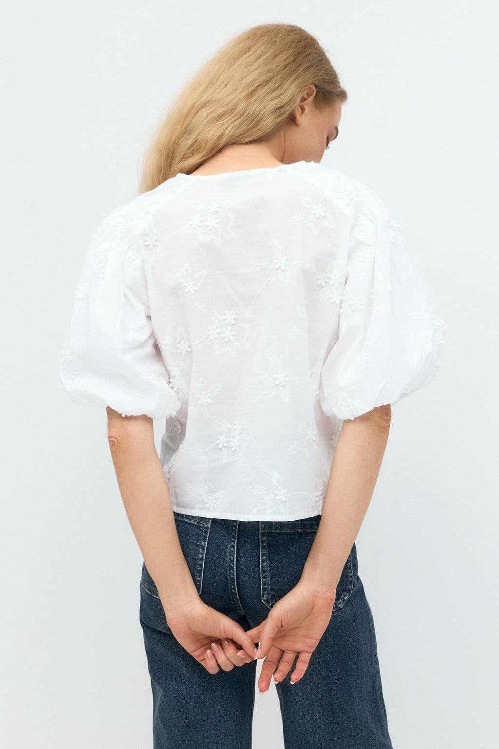 Puff sleeve blouse