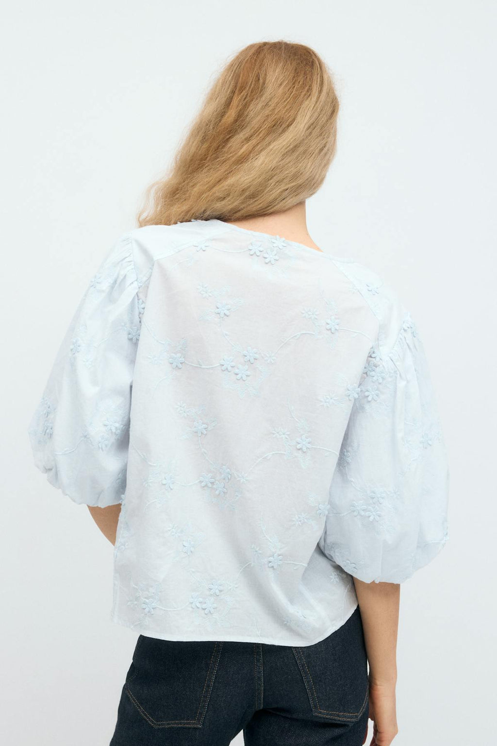 Puff sleeve blouse