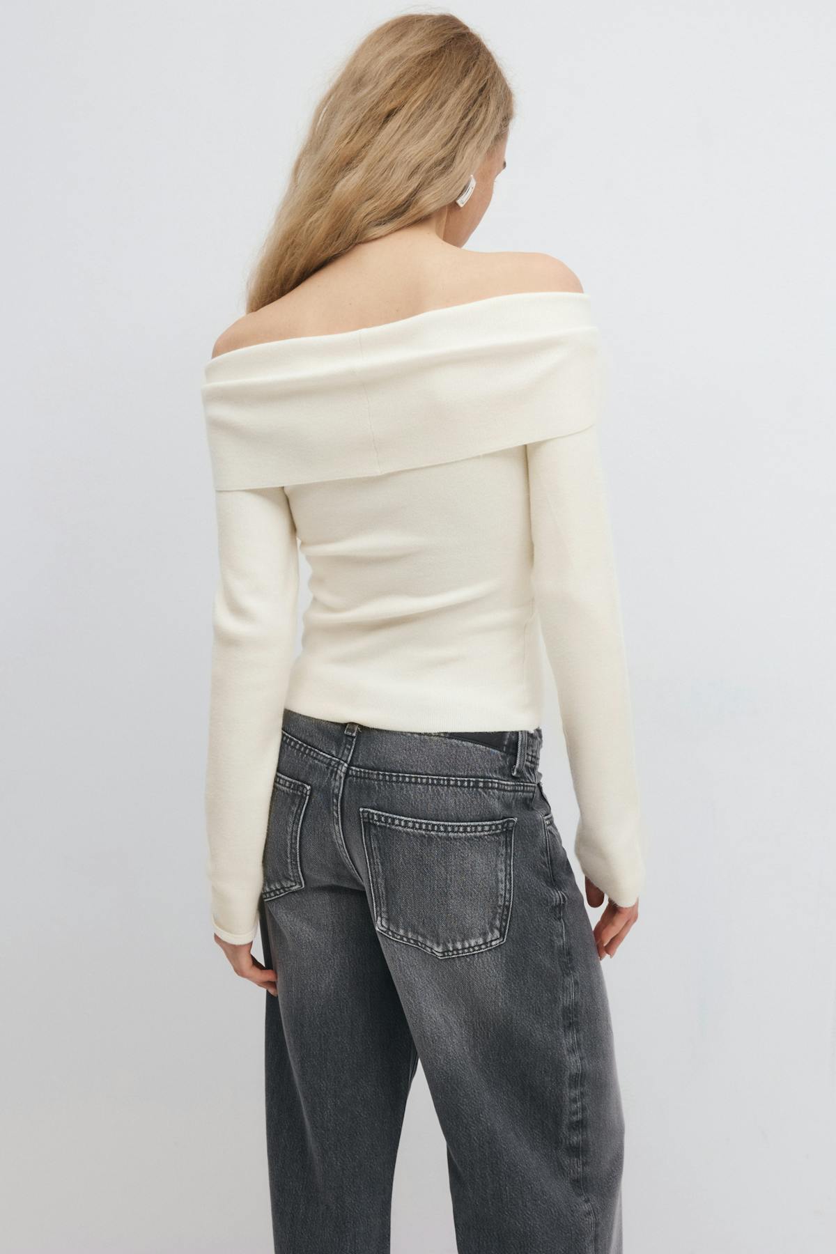 Knitted off shoulder top