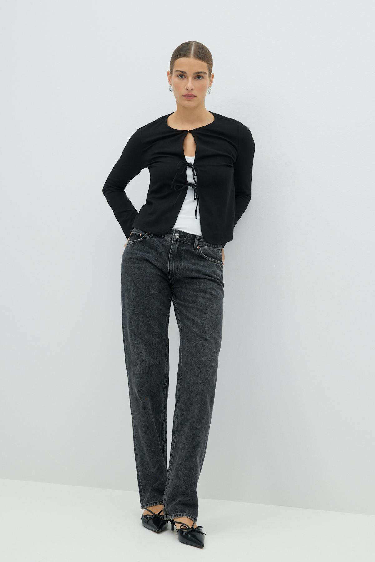 Front tie top