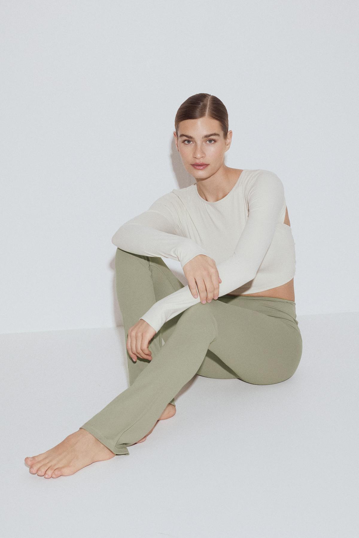 Flare yoga tights