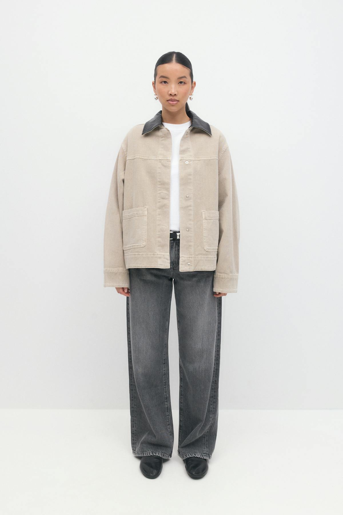 Contrast collar denim jacket