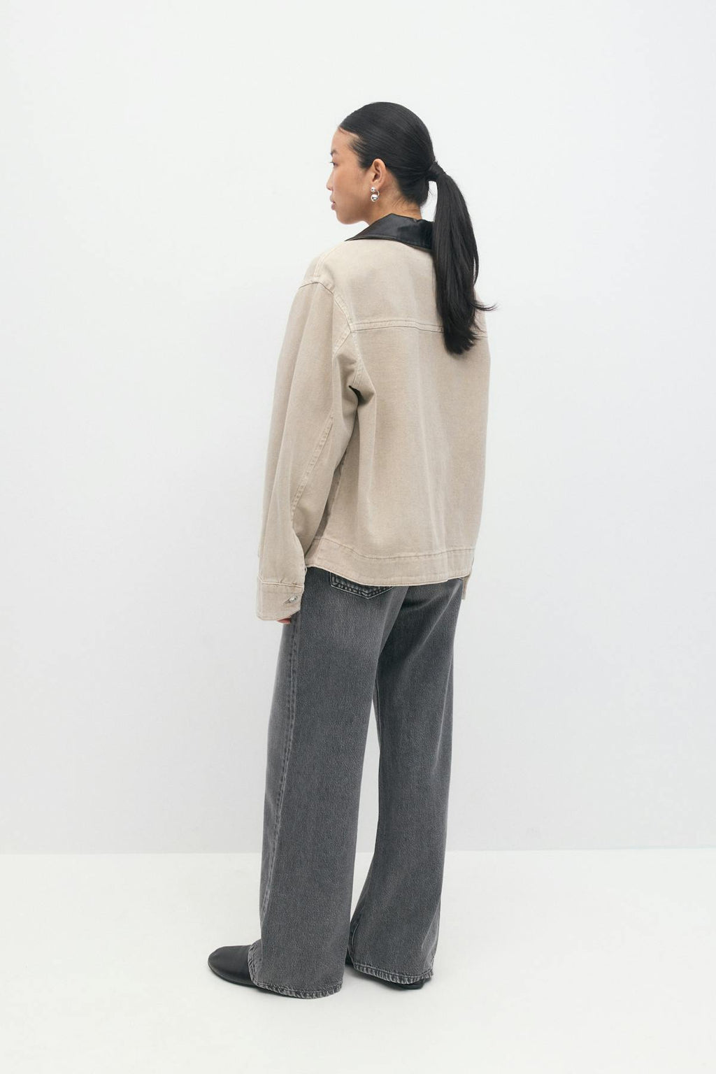 Contrast collar denim jacket