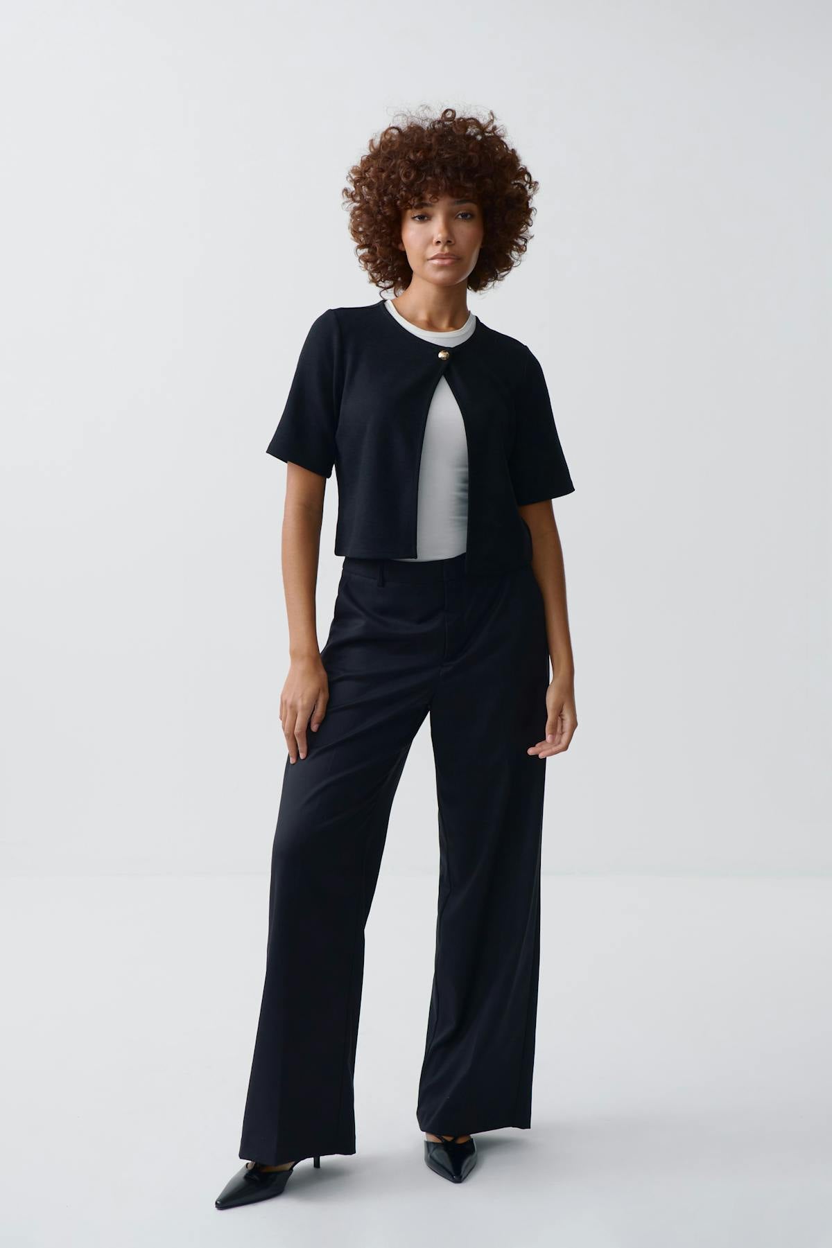 One button top