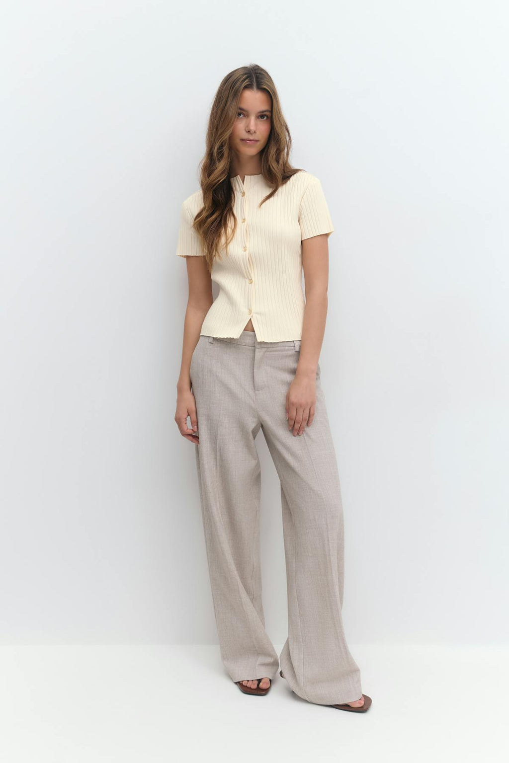 Rib button top