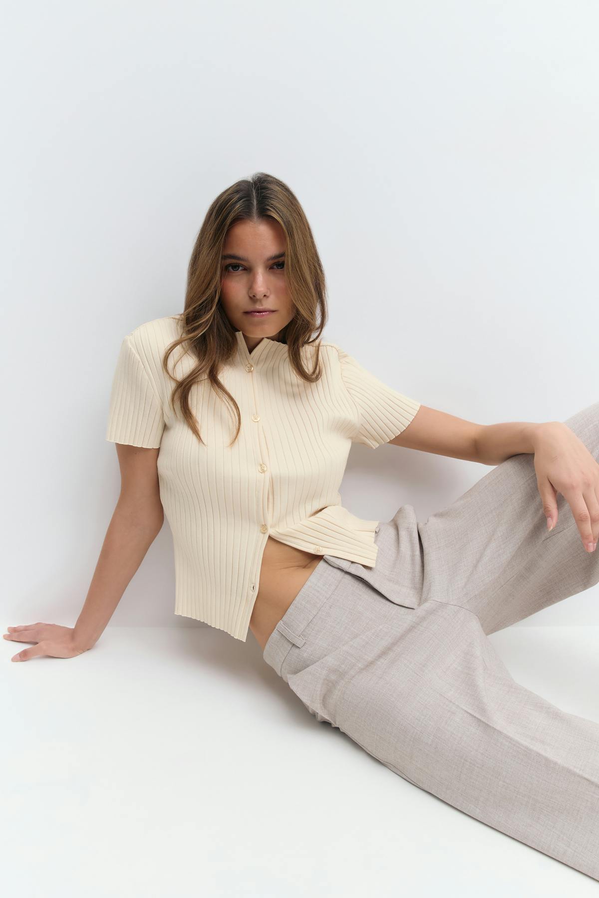 Rib button top