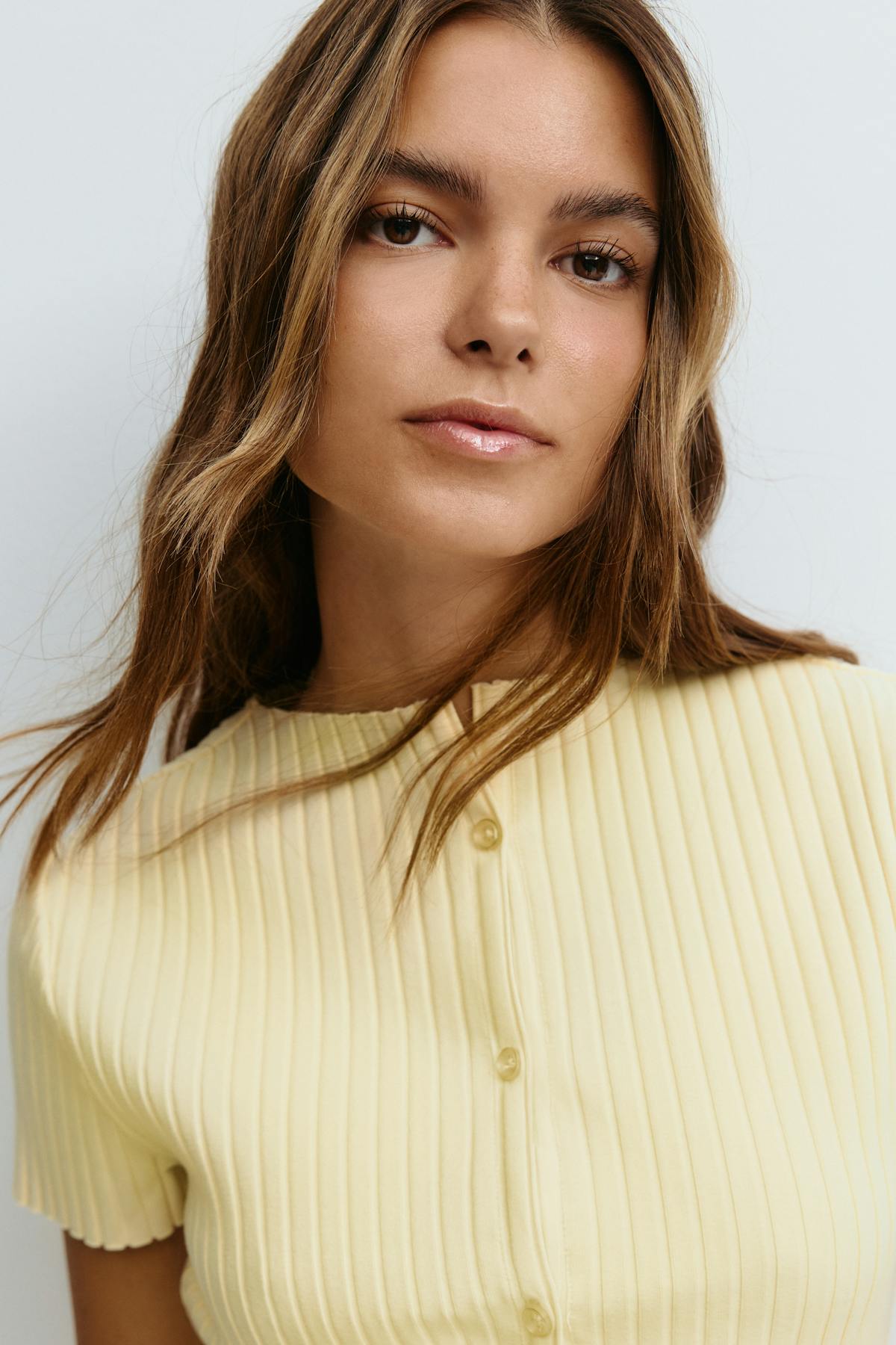 Rib button top