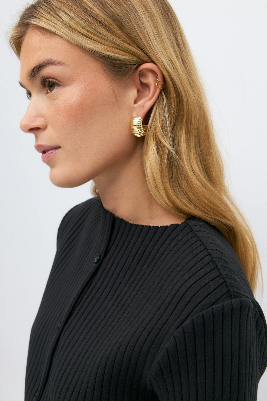Rib button top