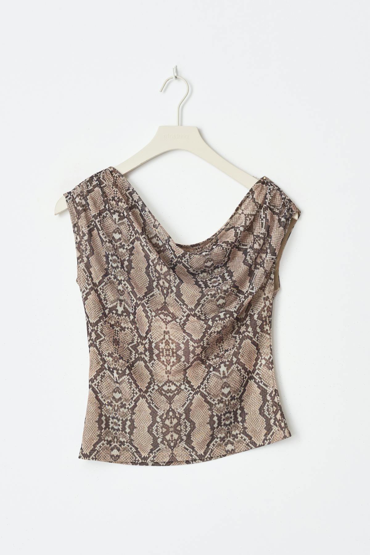 Asymmetric top