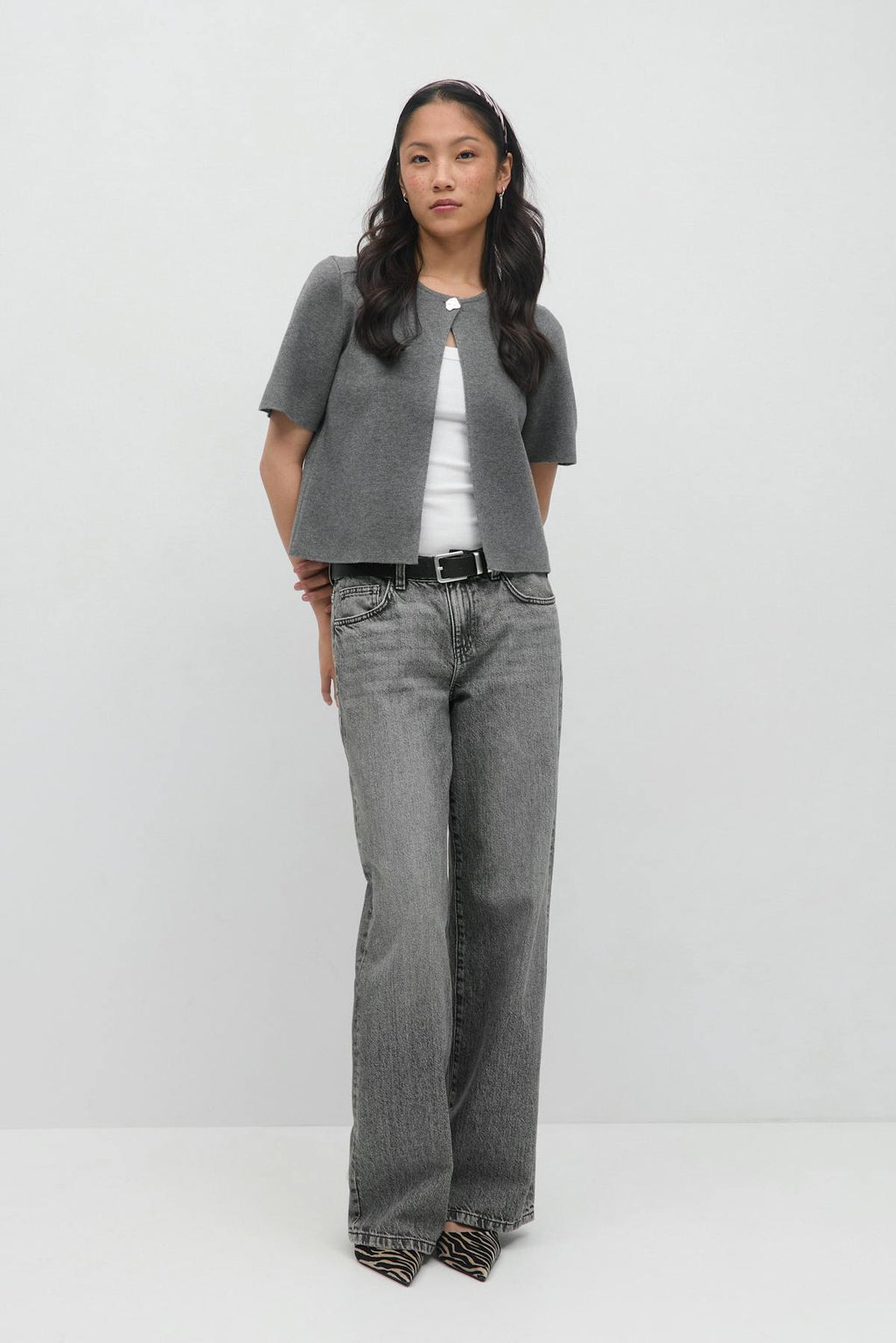 One button knitted top