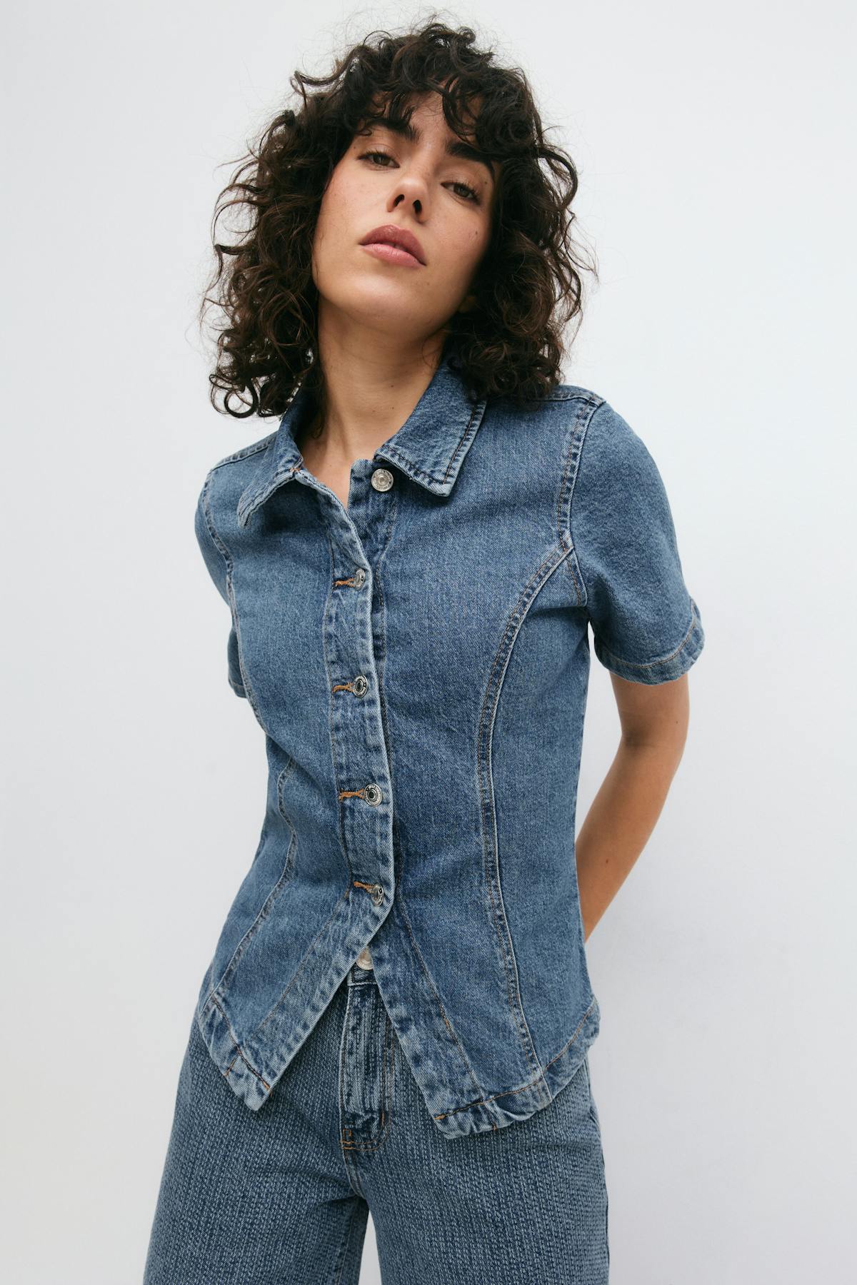 Shaped denim shirt