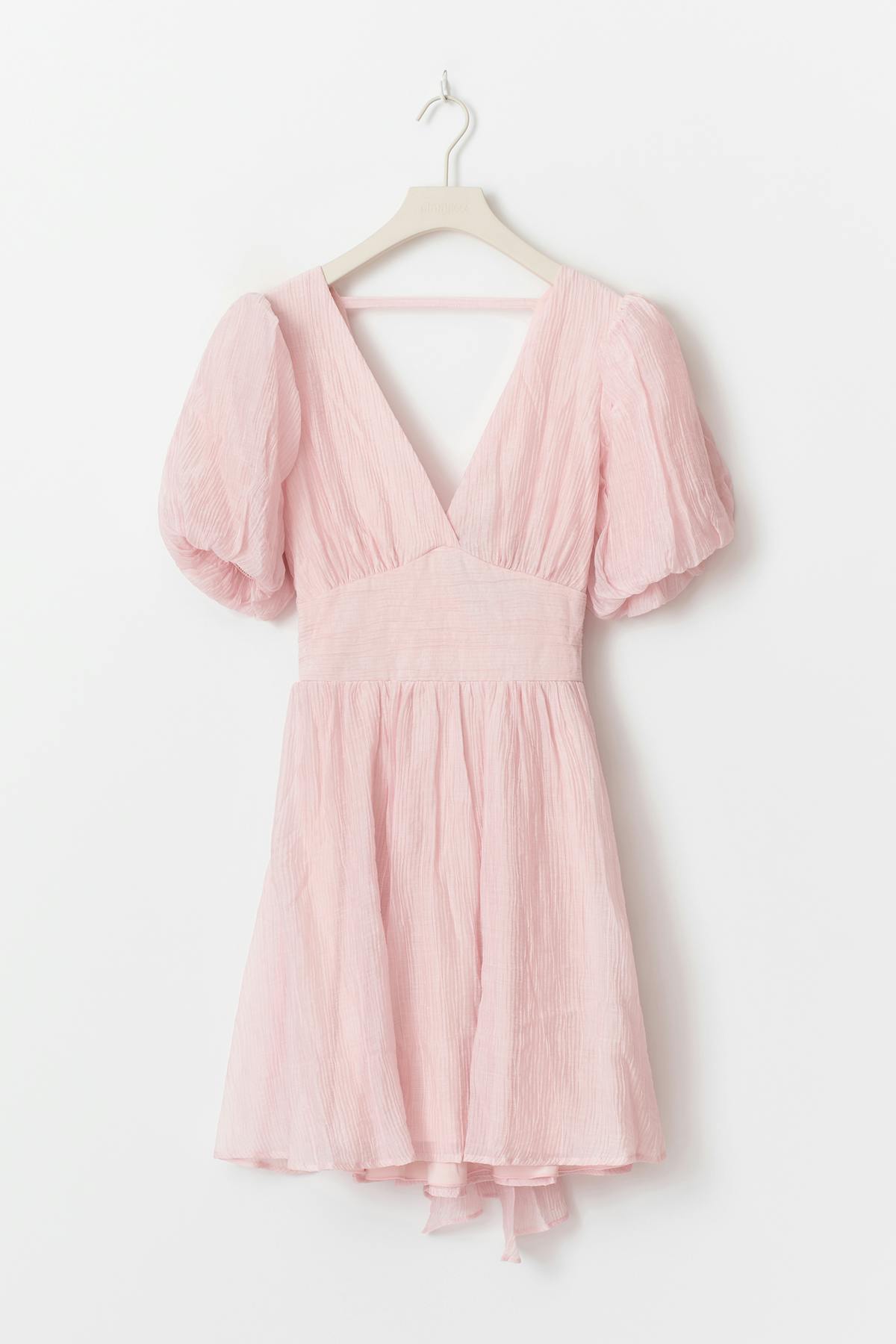 Bow dress