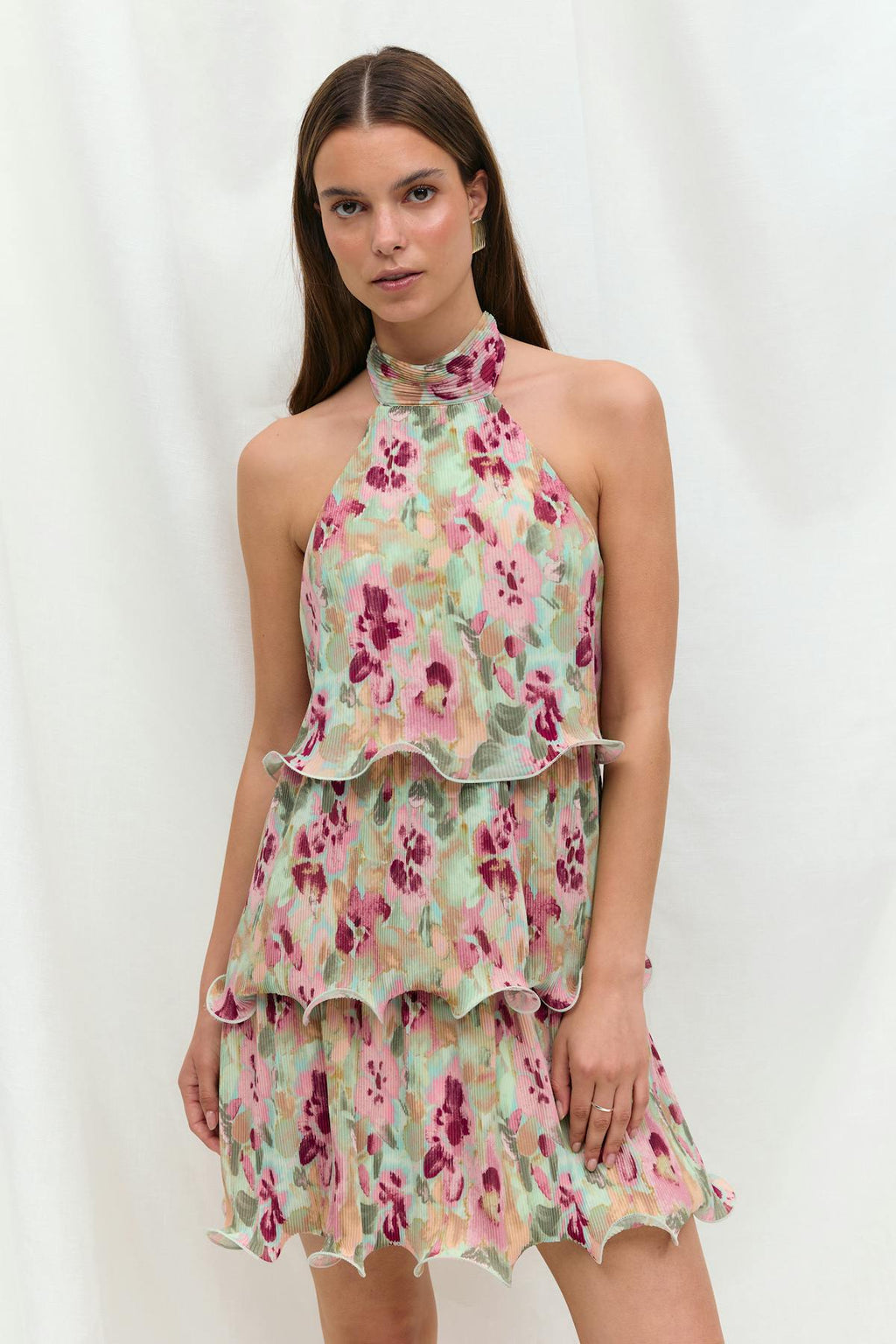 Halterneck wave edge dress