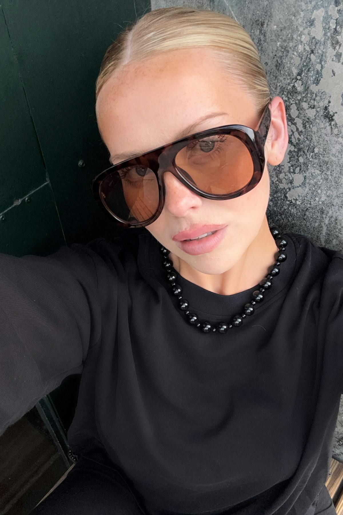 Bold aviator sunglasses