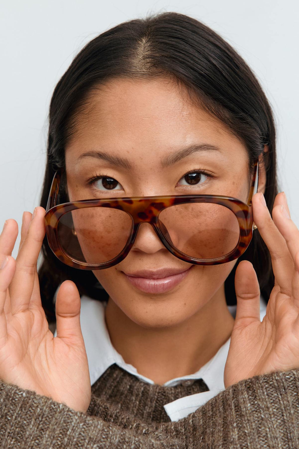 Bold aviator sunglasses