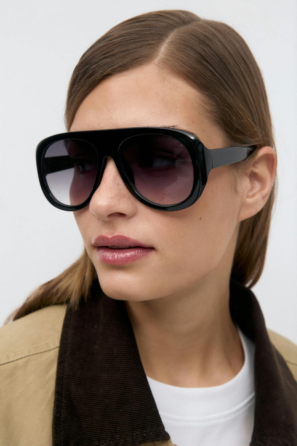 Bold aviator sunglasses
