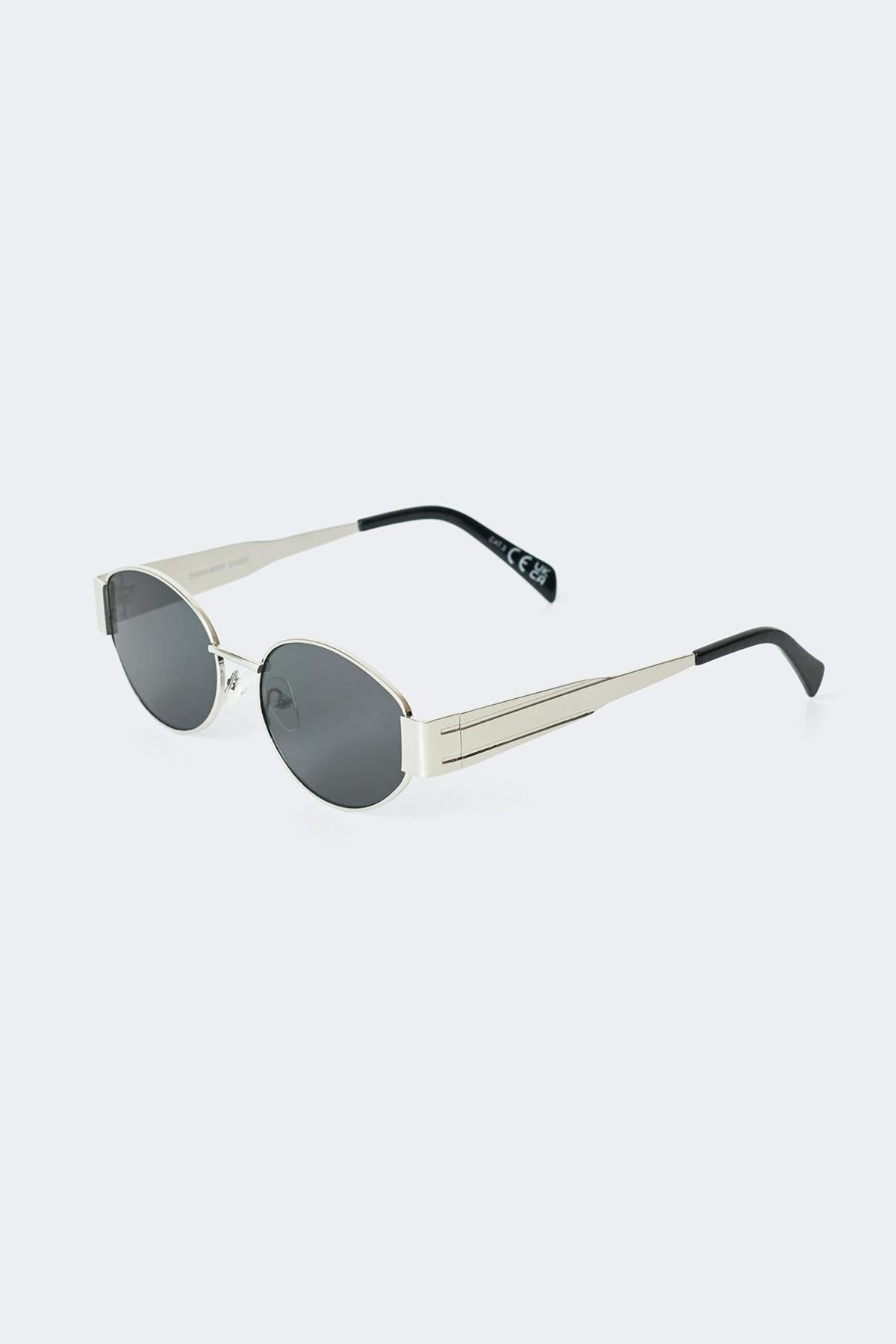 Oval metal frame sunglasses