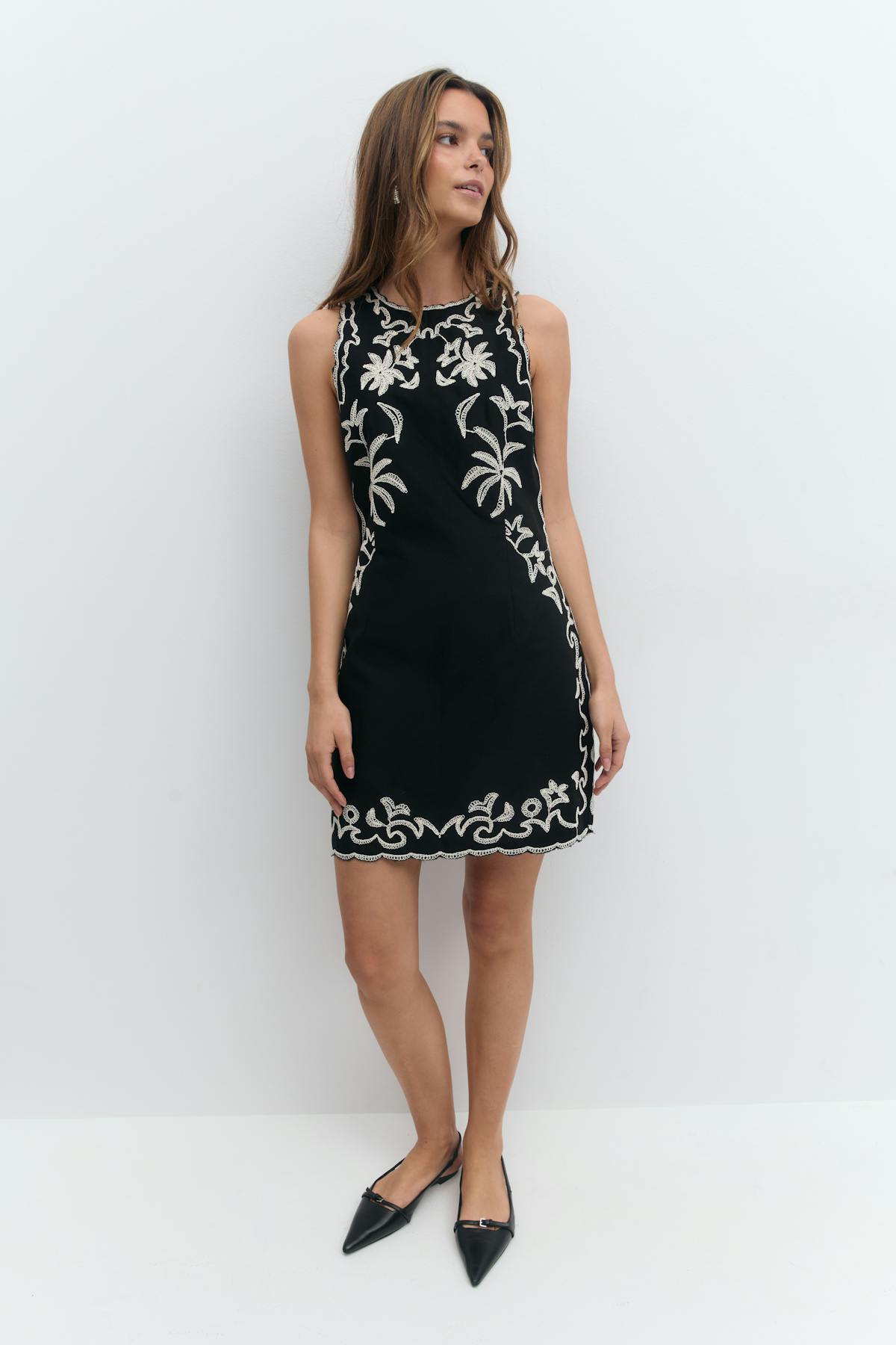 Embroidery mini dress