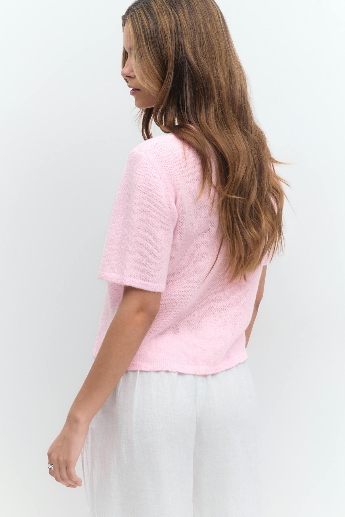 Loose knitted cardigan